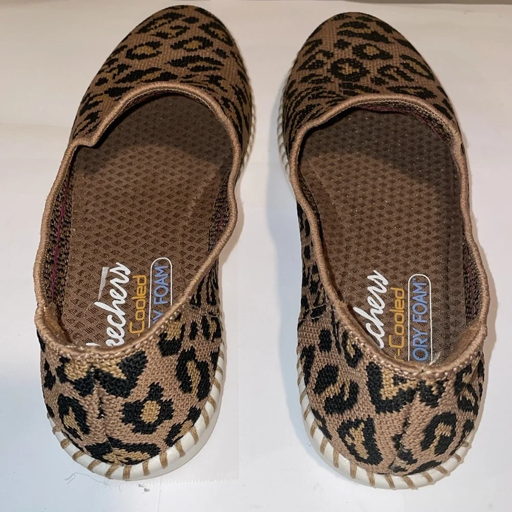 Skechers Air-Cooled Memory Foam Leopard Print Flats Size 5 - Picture 3 of 7